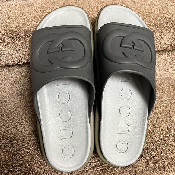 Gucci Men\'s GG Interlocking Colorblock Pattern Rubber Platform Slides main image 10